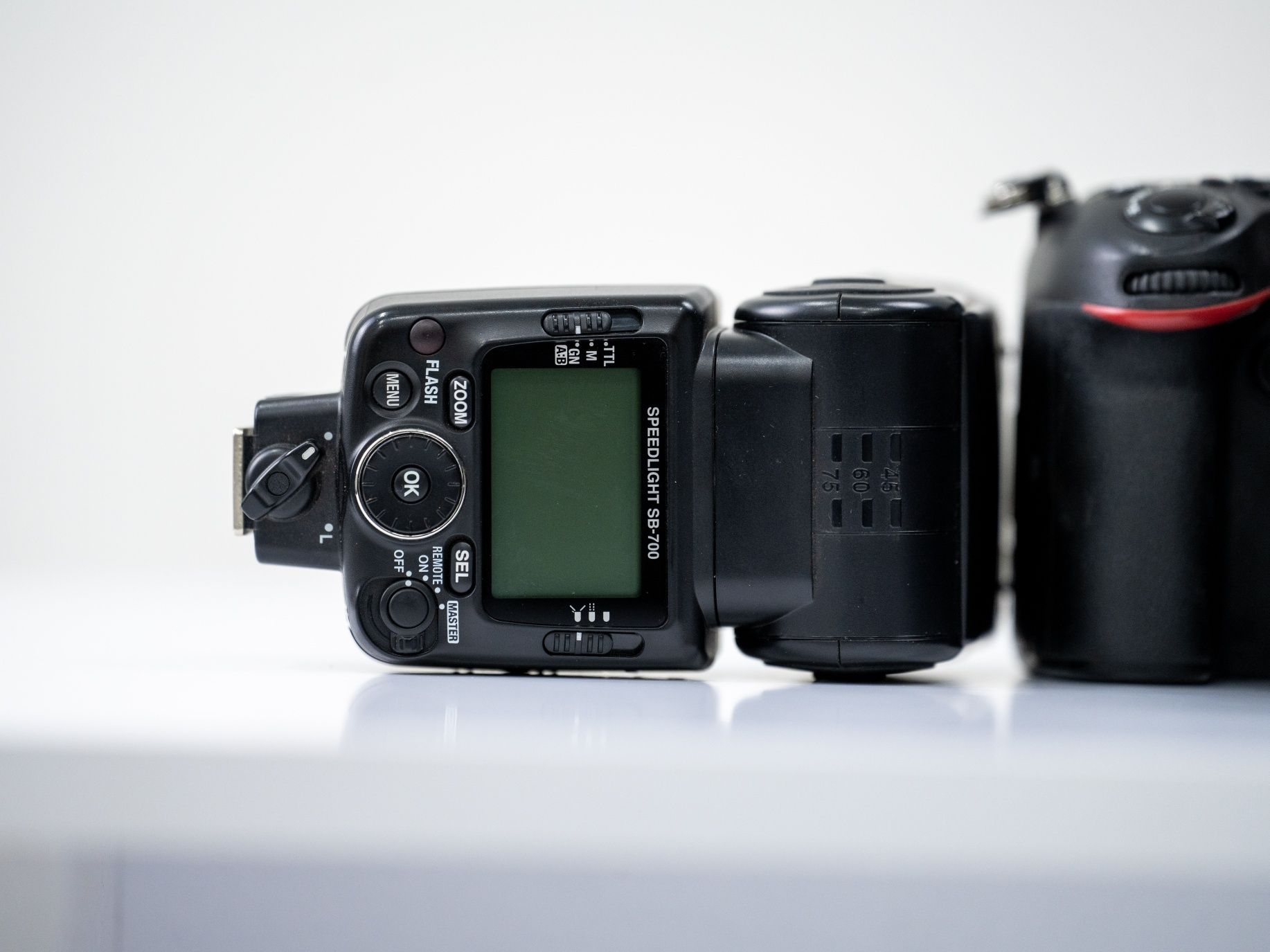 Nikon D7200 Nikor 18-140mm 3.5-5.6/ Sigma 17-70mm 2.8-4.0