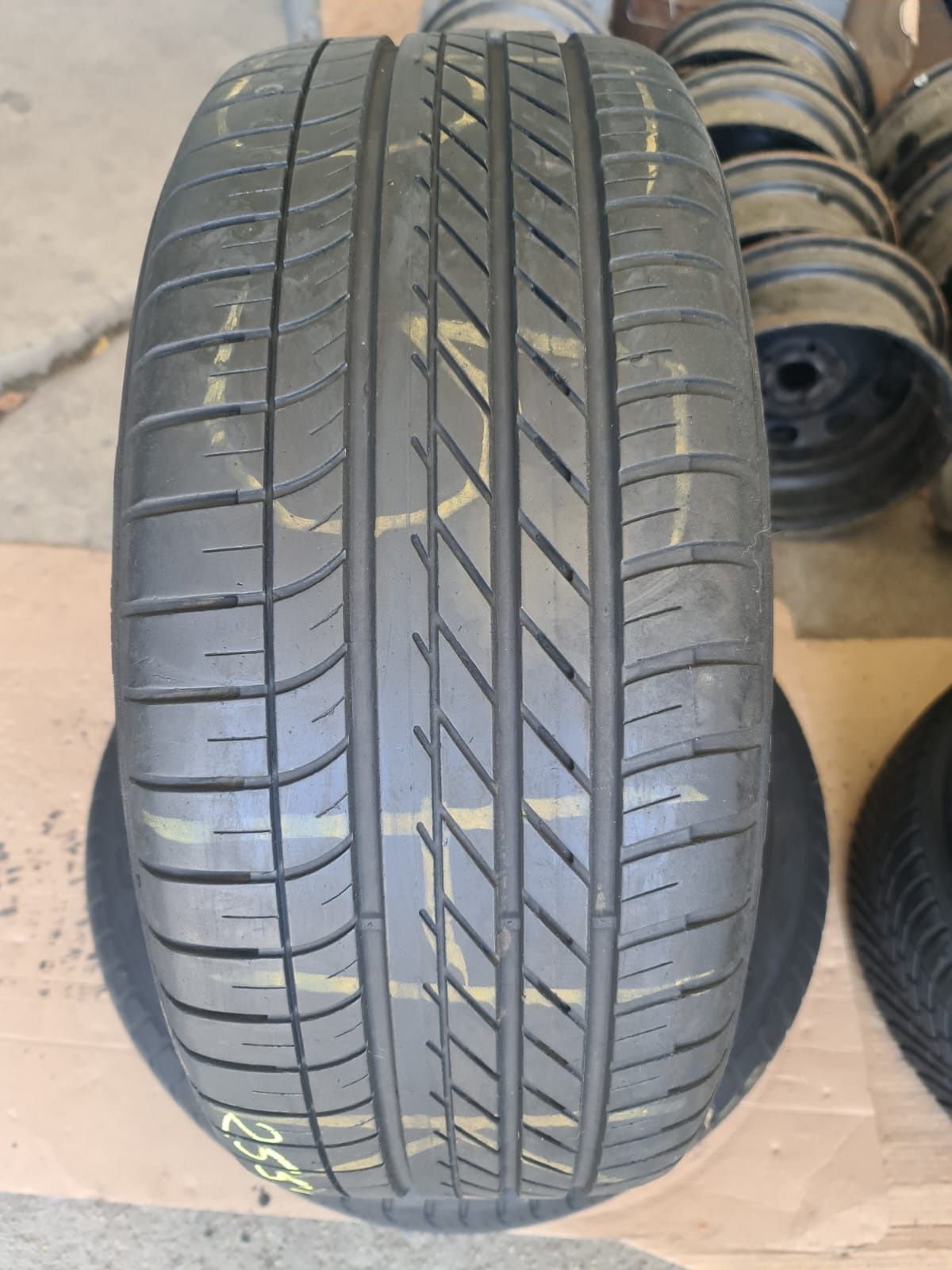 Cauciucuri vară runflet 255/50/19 GOODYEAR