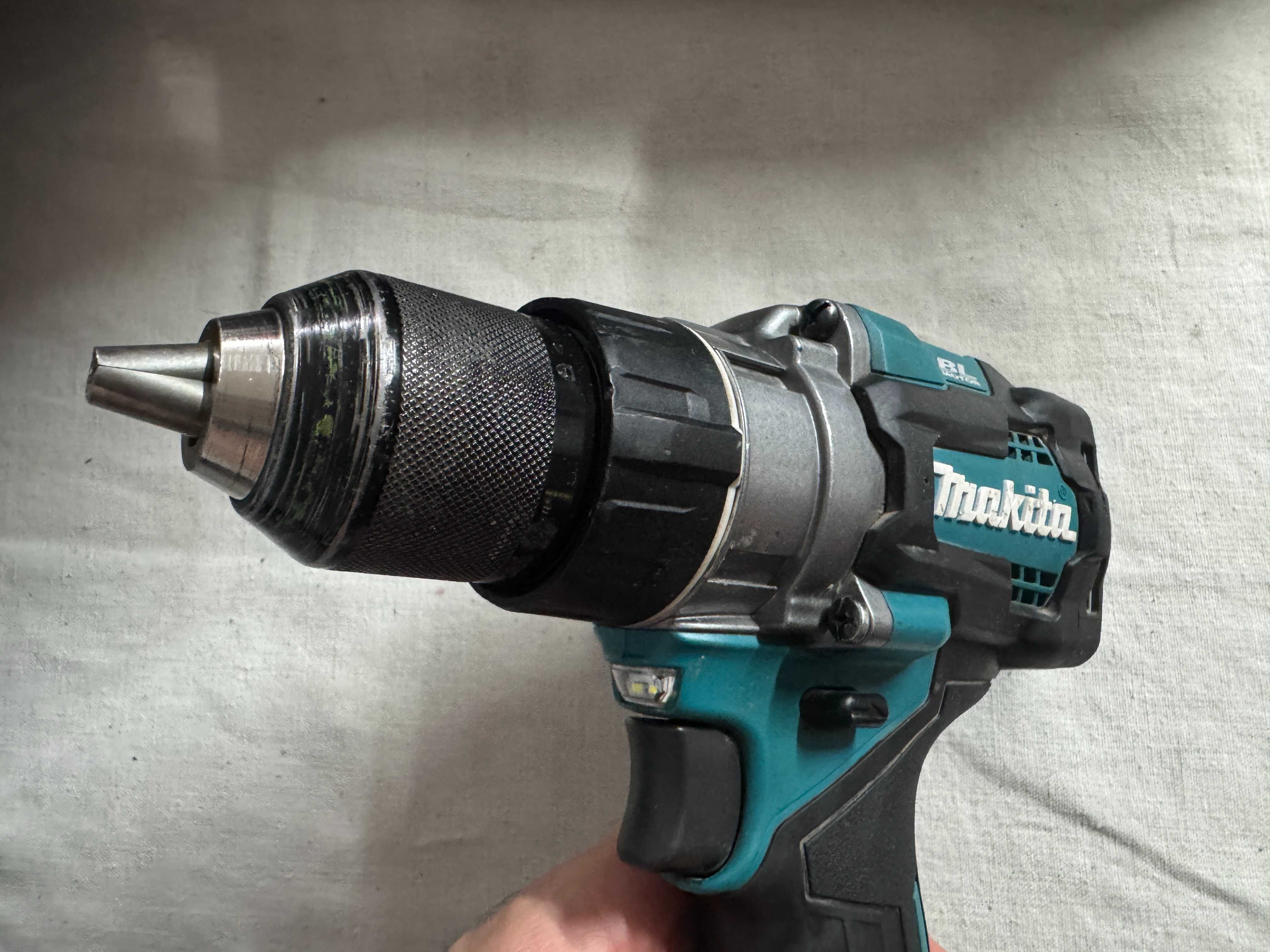 Makita DF001G 40V/140Nm Безчетков винтоверт