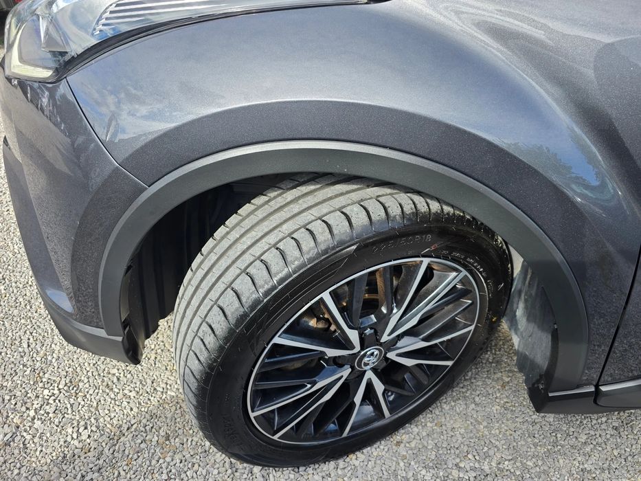 Toyota C-HR 1.8i HYBRID/Лизинг