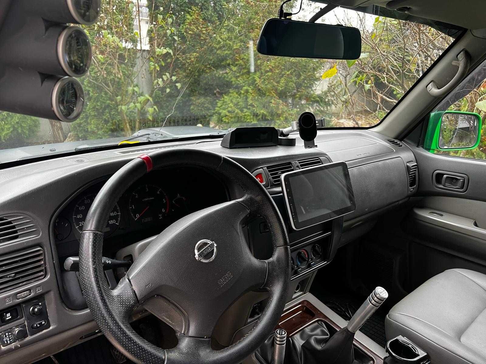 Nissan Patrol Y61 3.0D off road
