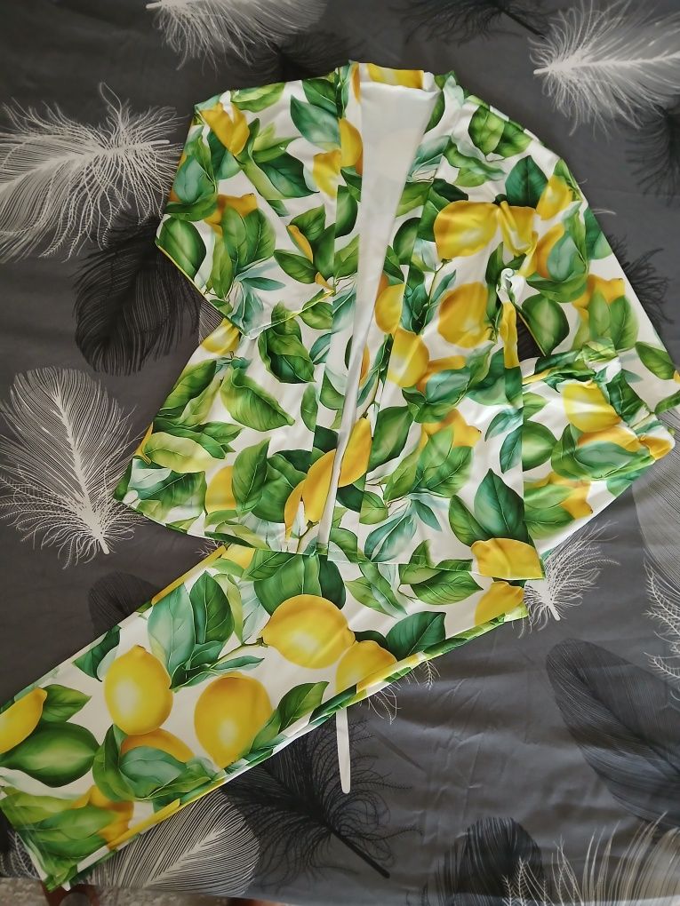 Vând costum casual de damă XL