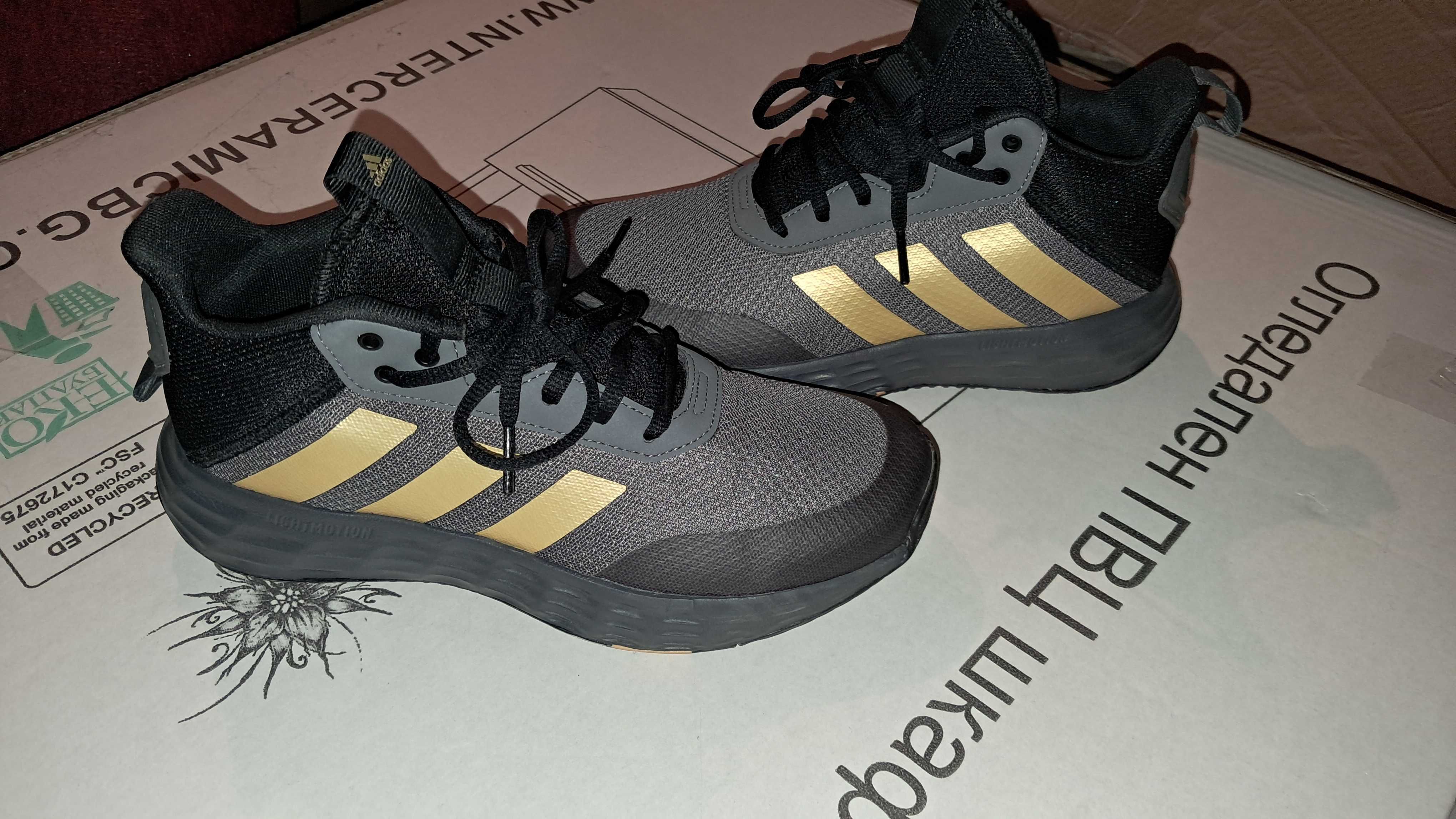 Adidas за баскетбол 38 номер