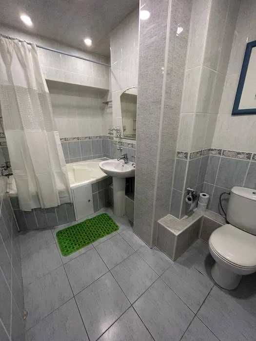 Продаётся 4-комнатная квартира в Мирабадском районе (Ц-1, Бибигон)