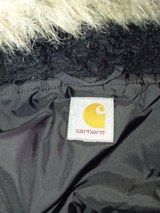 Vând geacă de bărbați Carhartt!