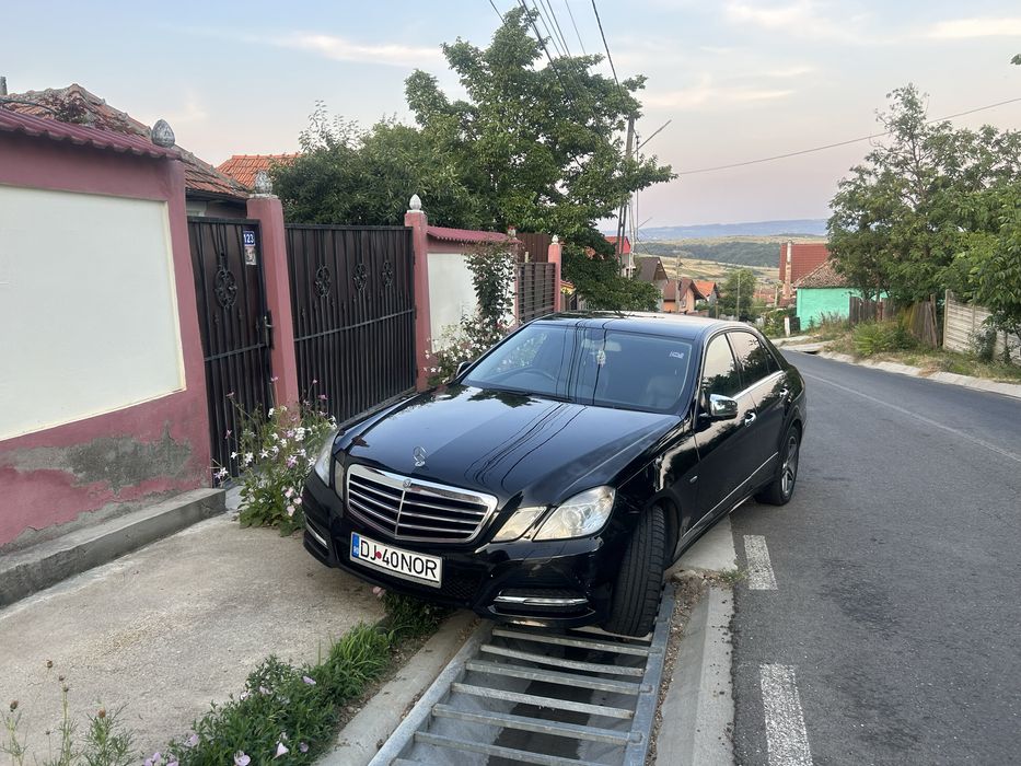 De Vanzare Mercedez-Benz E CLASSE 2012 euro 5