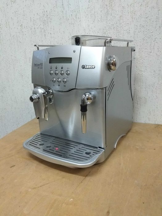 Кафеавтомат Saeco INCANTO-De Luxe S-Class