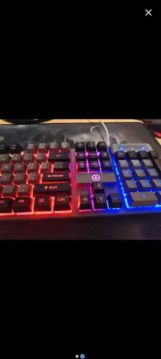 Tastatura de gaming LED noua