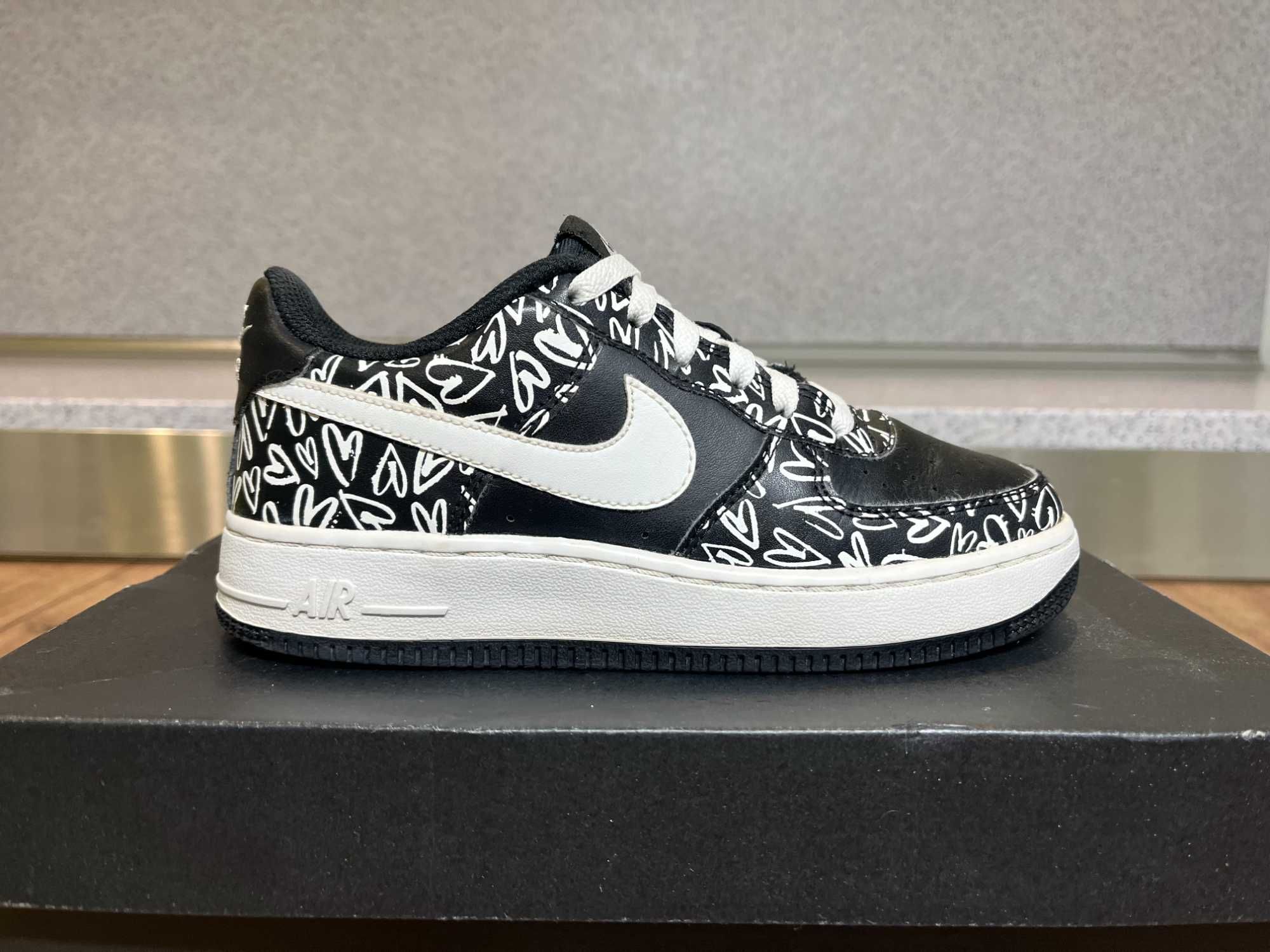 ОРИГИНАЛНИ *** Nike Air Force 1 Print