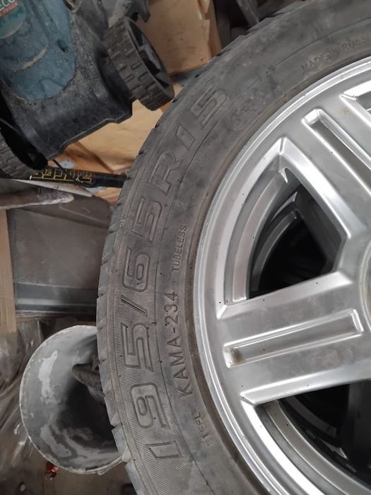 Шины с титановыми дисками