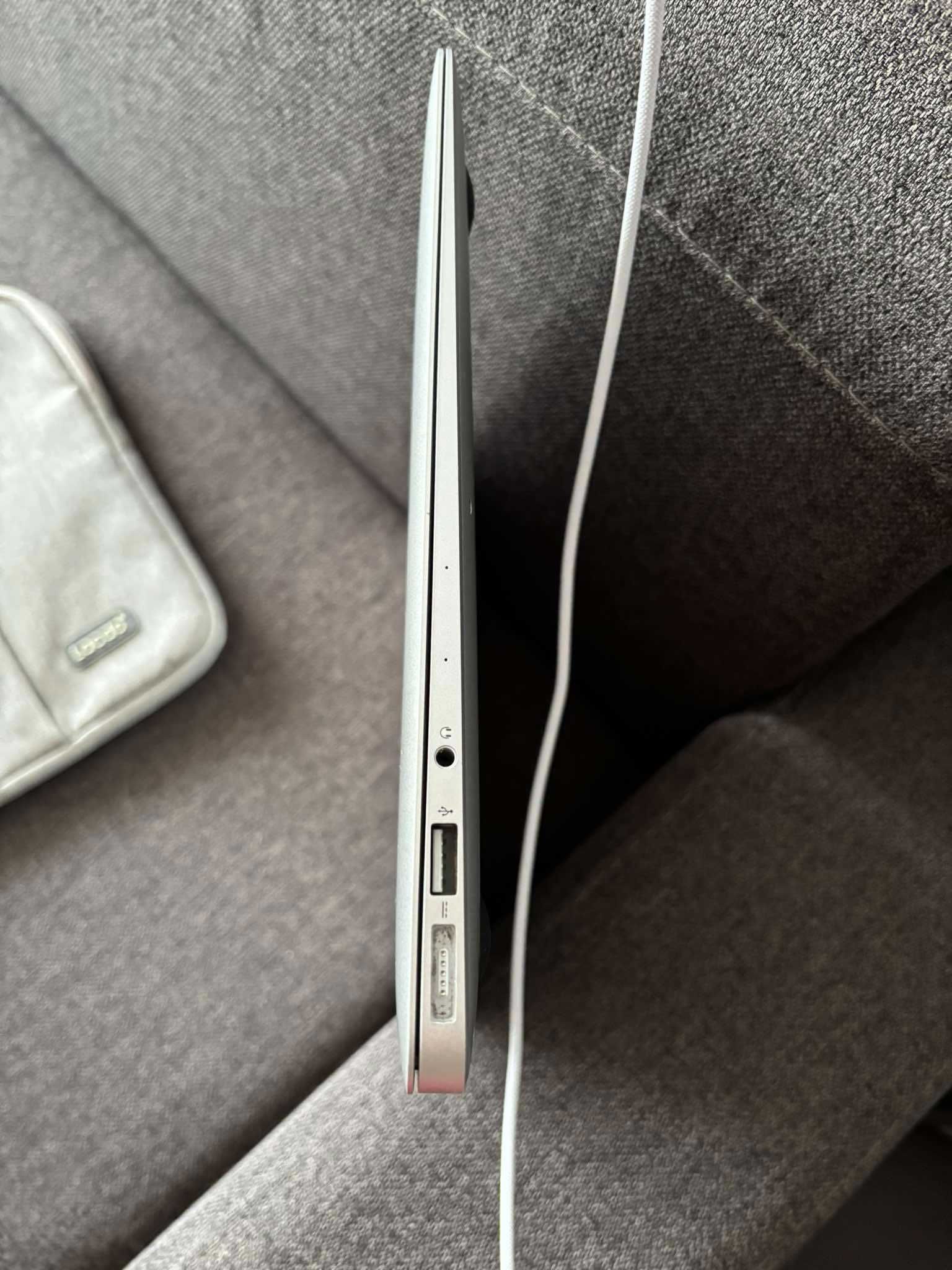 MacBook Air 13-inch