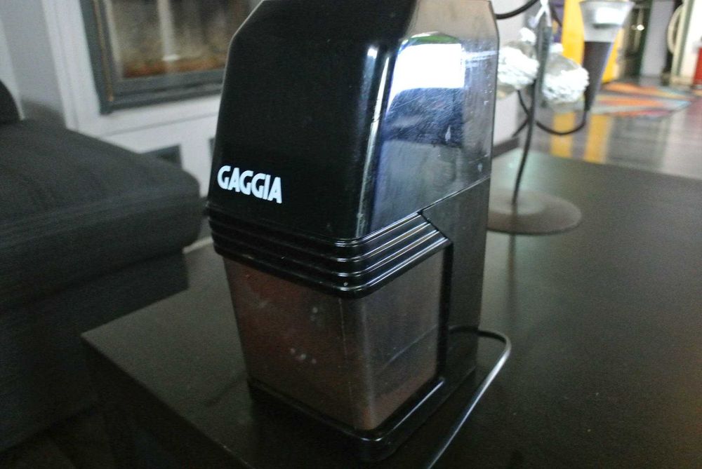 Кафемелачка Gaggia MM, работеща, 85 лв.