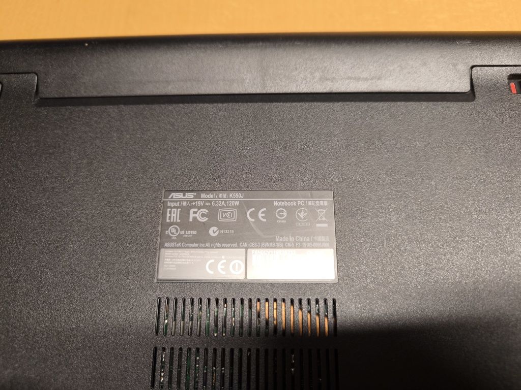 Лаптоп ASUS X550J 1TB SSD 8GB