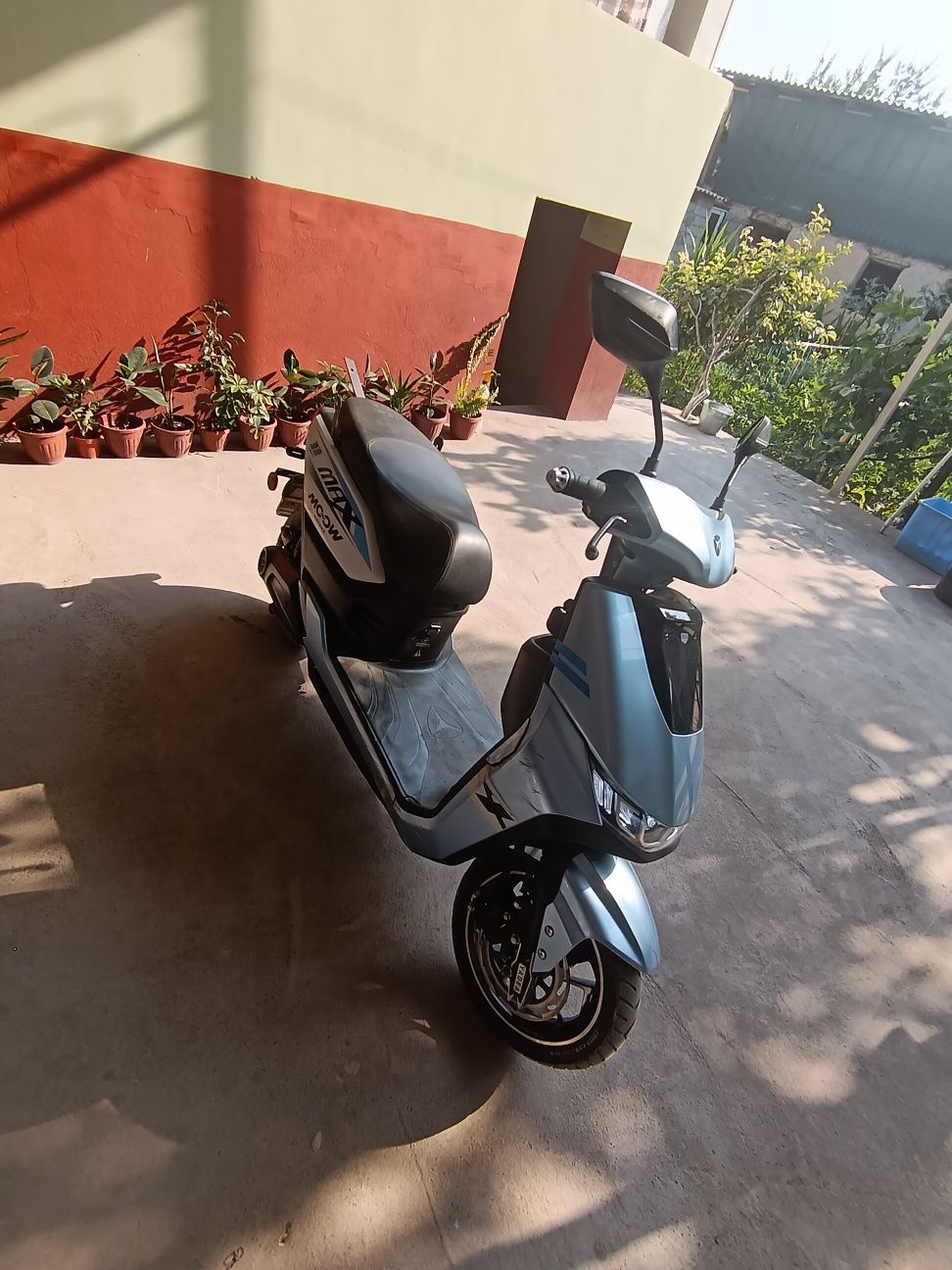 Skuter Yadea akumlyator 230w Sotiladi   holati o'rtacha