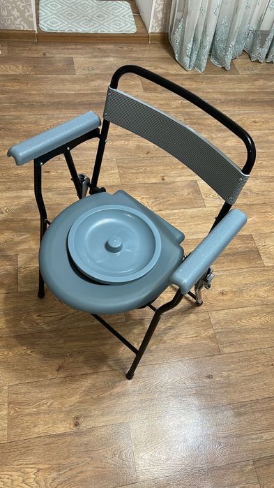 кресло туалет с санитарным оснащением