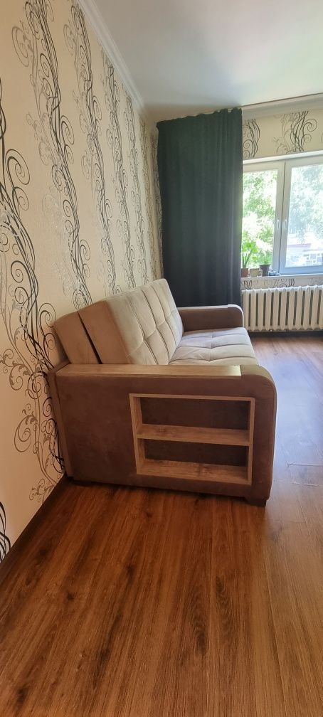 Продам диван в  хорошем  состоянии