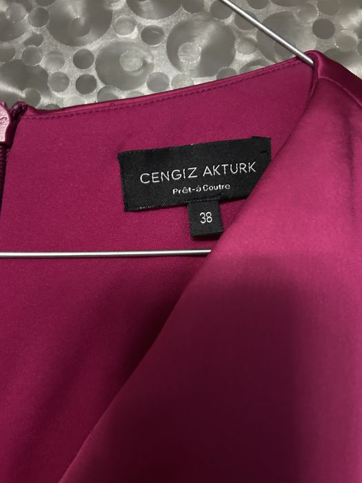 Rochie  Cengiz Akturk  din matase cu aplicatii