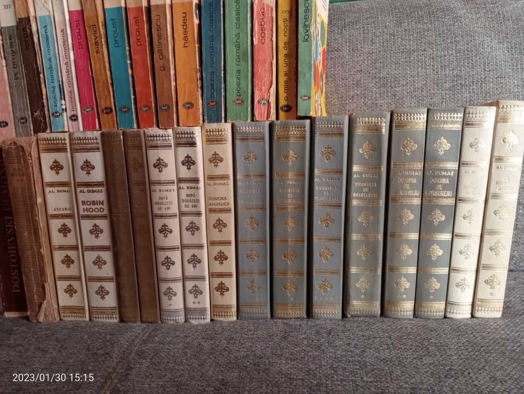 Cărți vechi diferite edituri