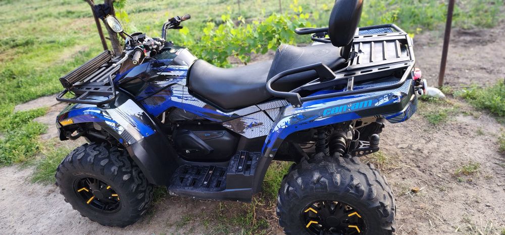 Vând can am 800max