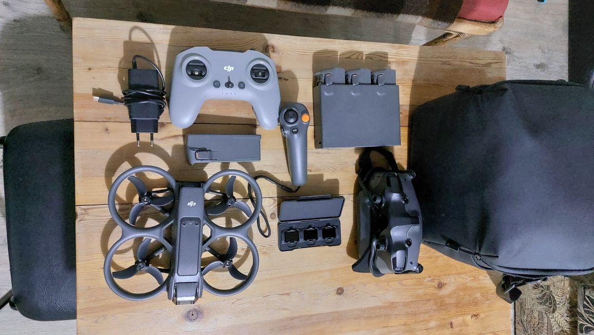 DJI Avata 2 Fly More Combo (4 батерии, DJI Care 2 години, аксесоари)