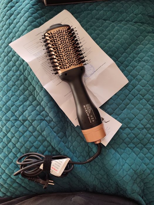 Продам Фен Cybros новый торг