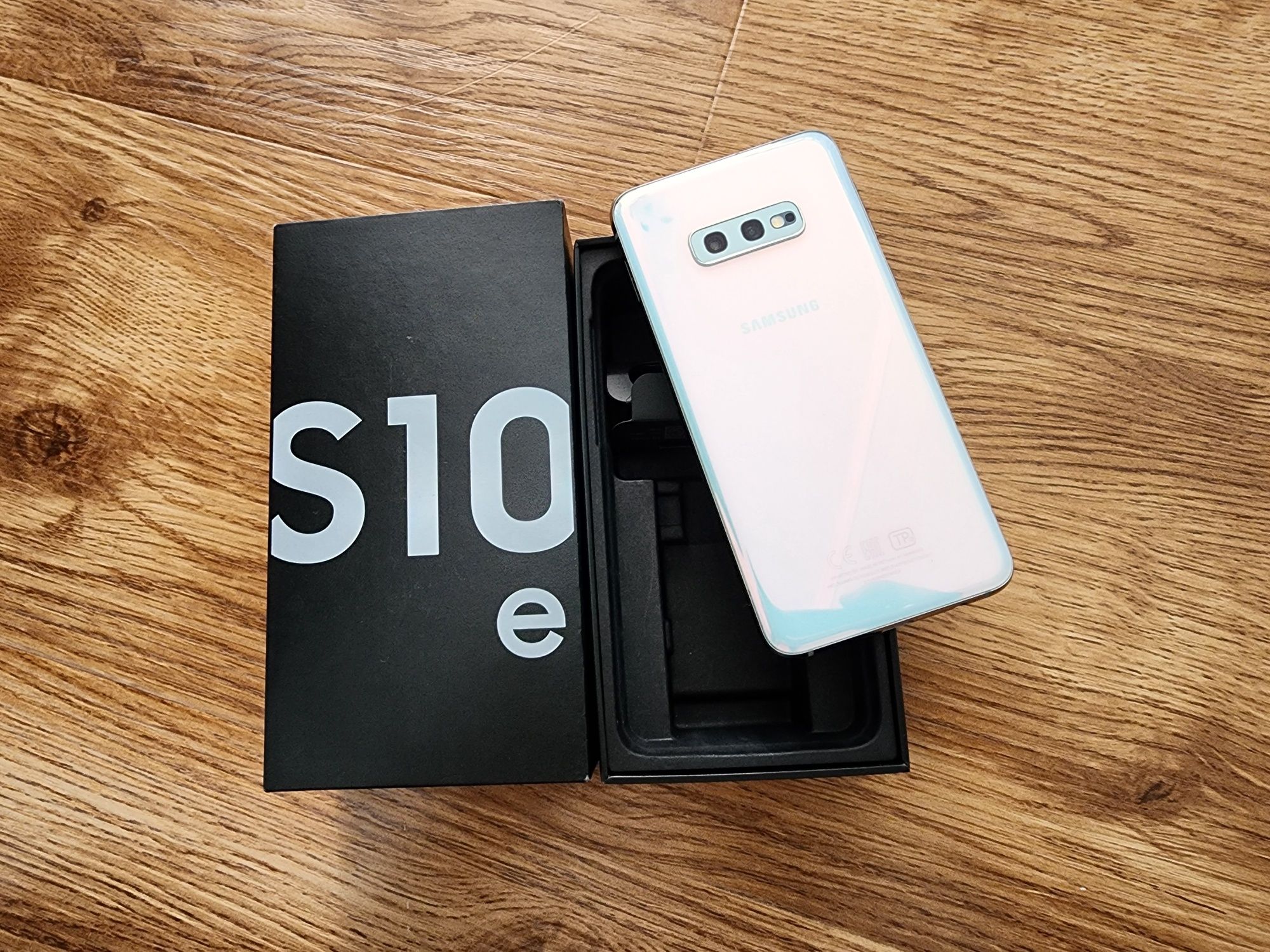 Samsung Galaxy S10E 128GB Dual Sim