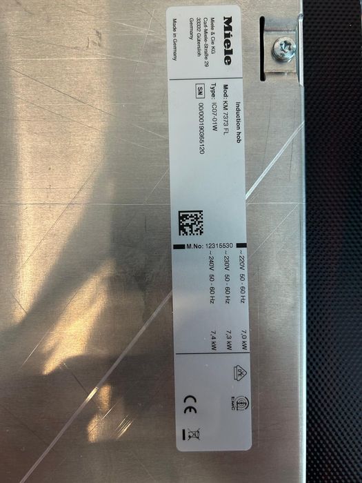 Plita cu inductie Miele KM 7373 FL Black