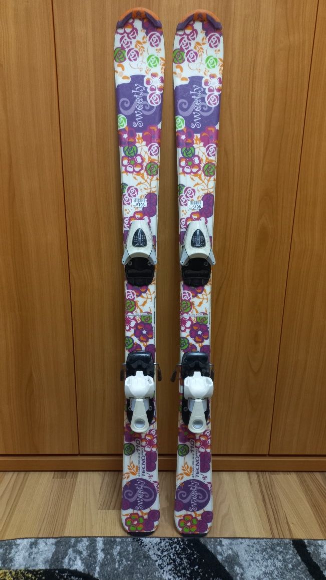 Set echipament schi pentru copii - schiuri Sweety 110 cm. pt. fete