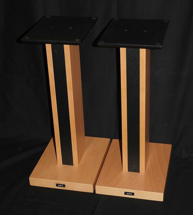 Стойки за тонколони Бук