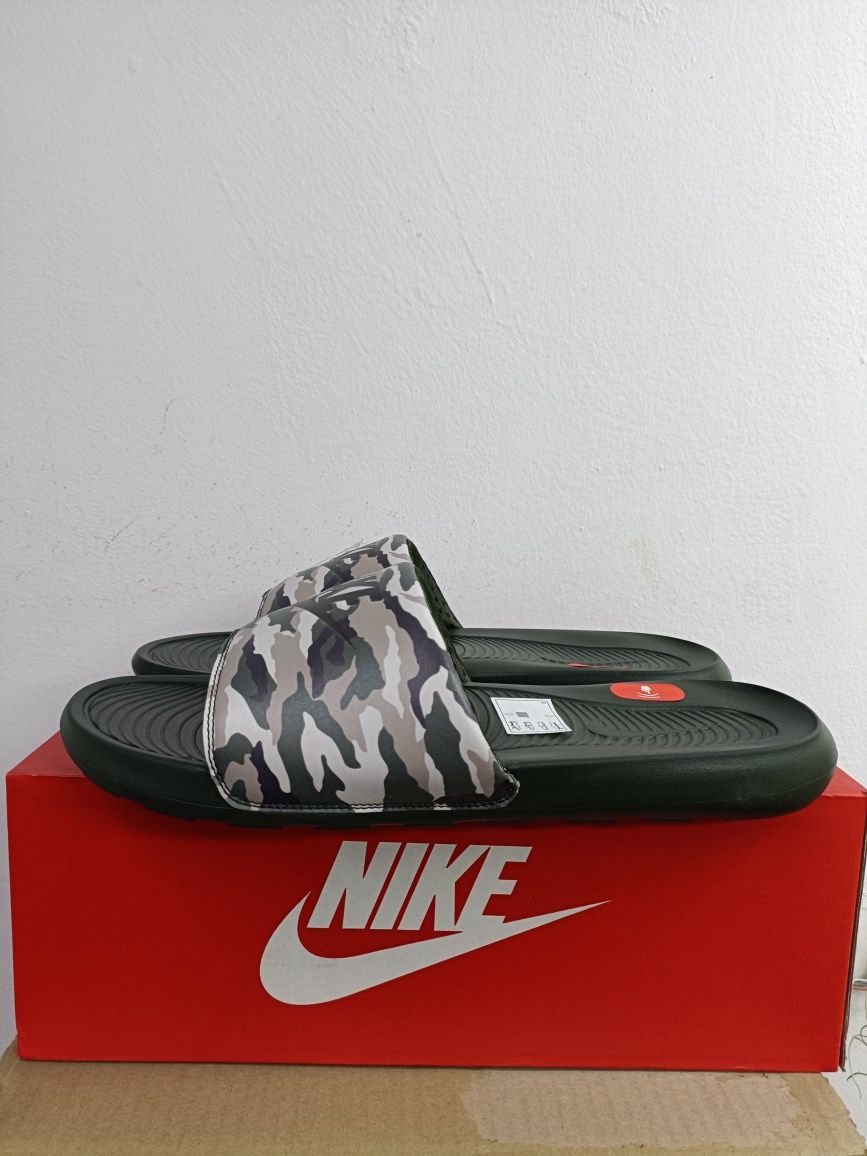 Чехли Nike номер 51.5