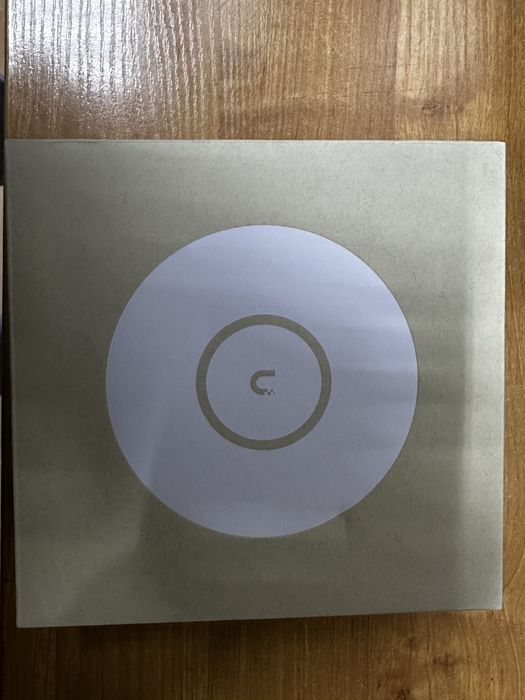 Wi-Fi точка доступа Ubiquiti UNIFI