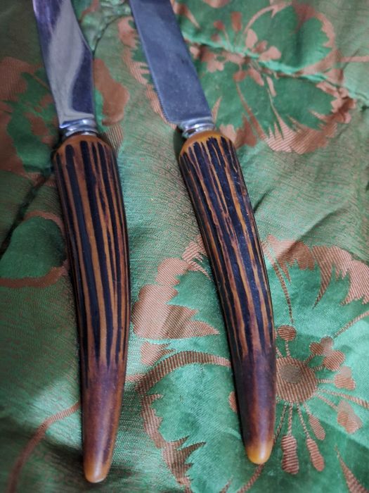 Cuțite cu miner din os 2 buc.34 cm.