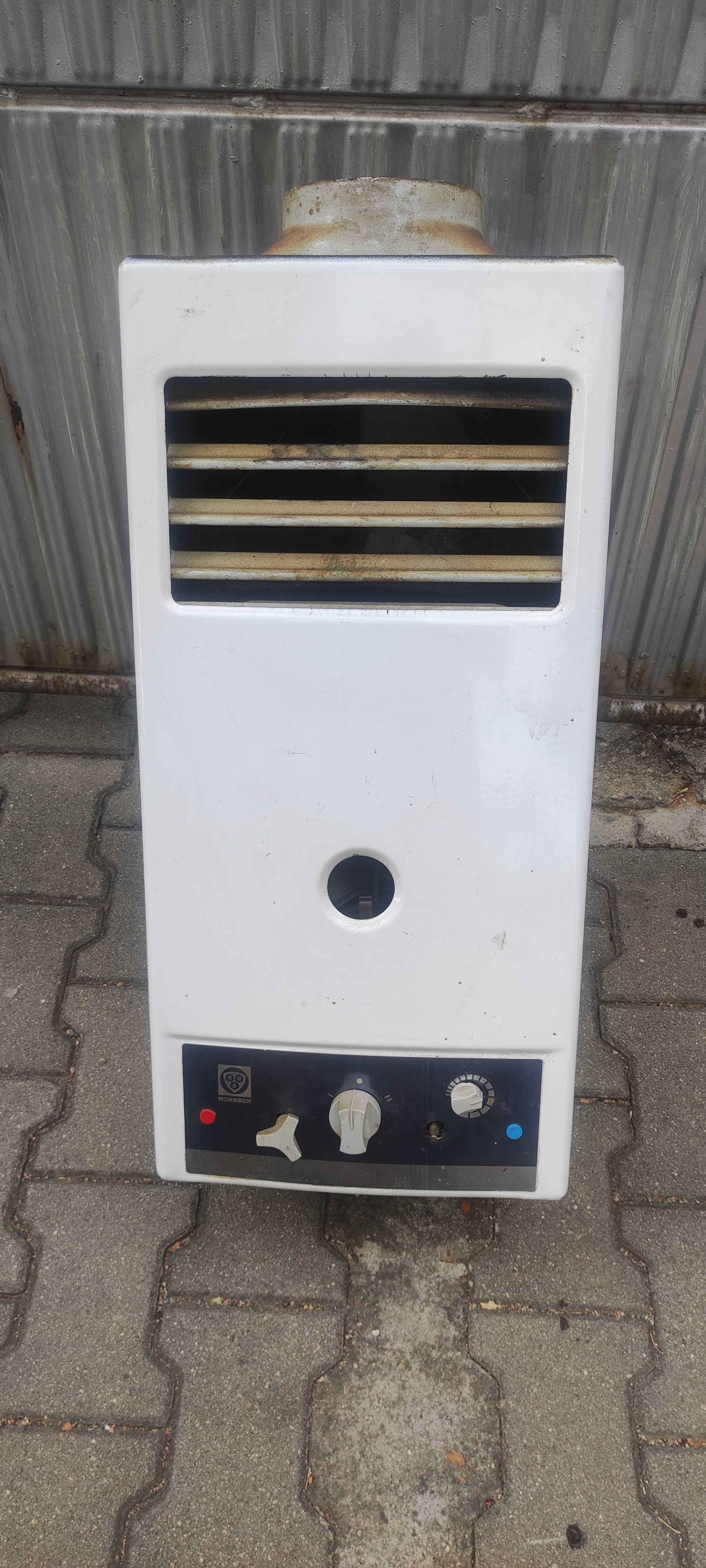 Продавам газов бойлер