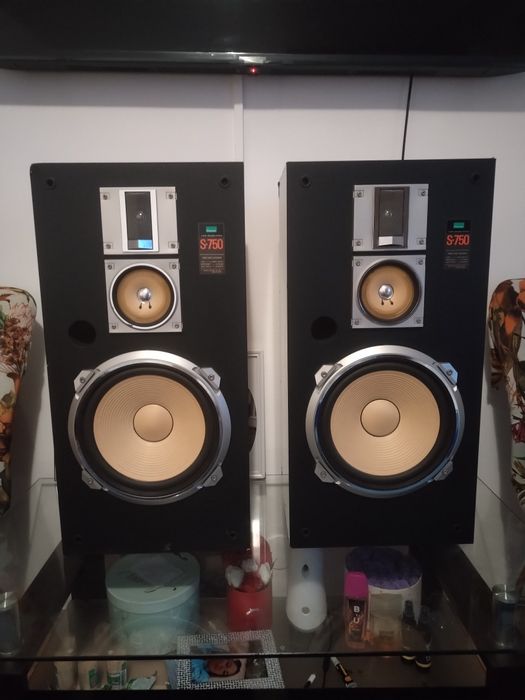 Vând sau schimb boxe originale