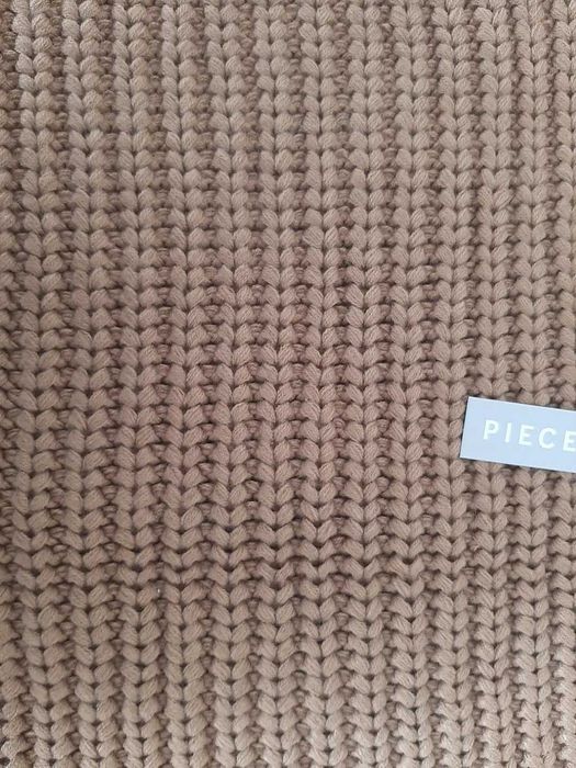 НОВ шал с размери 200/30 см