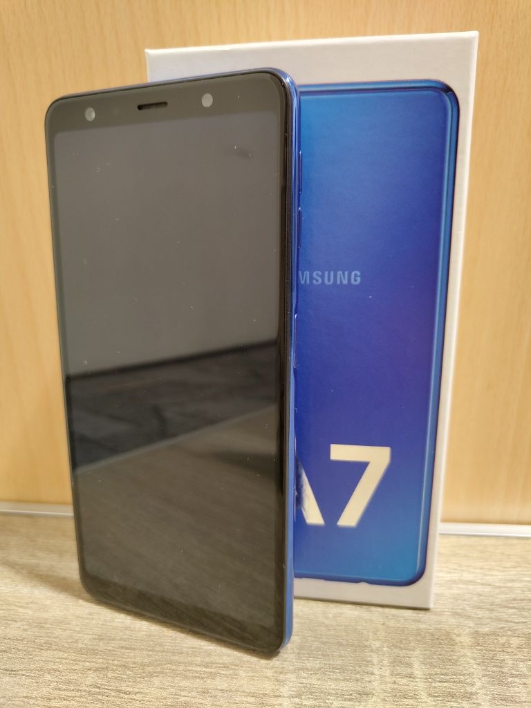 Samsung Galaxy A7 (2018) + 13бр. кейса и 2 usb кабела