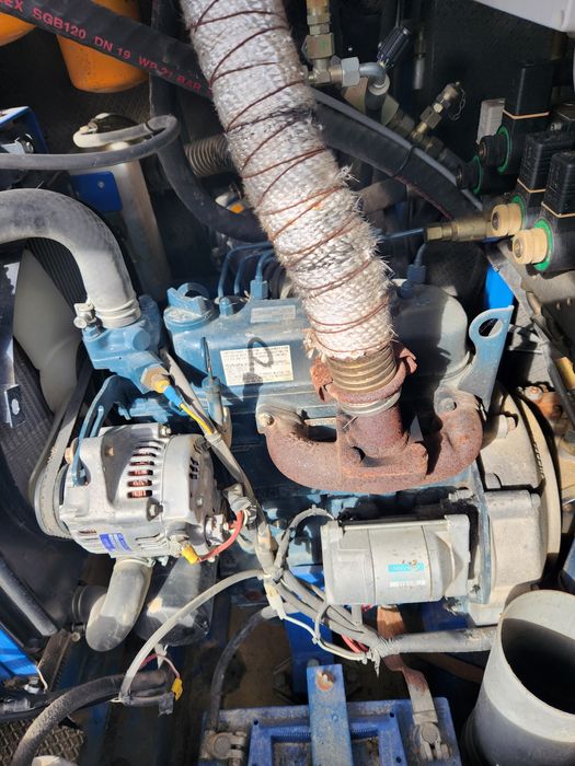 Masina pentru pavaje Hydromac 2000