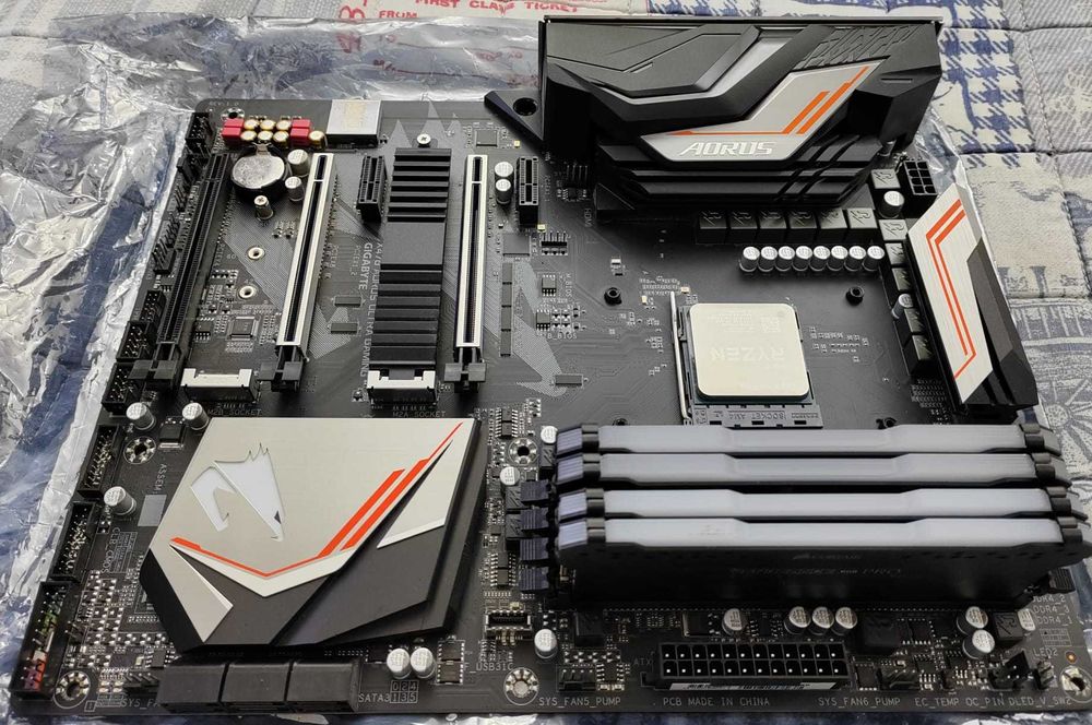 Kit Gaming Ryzen 5 + 32GB RAM + RTX 2060 / RX590 – plug & play!