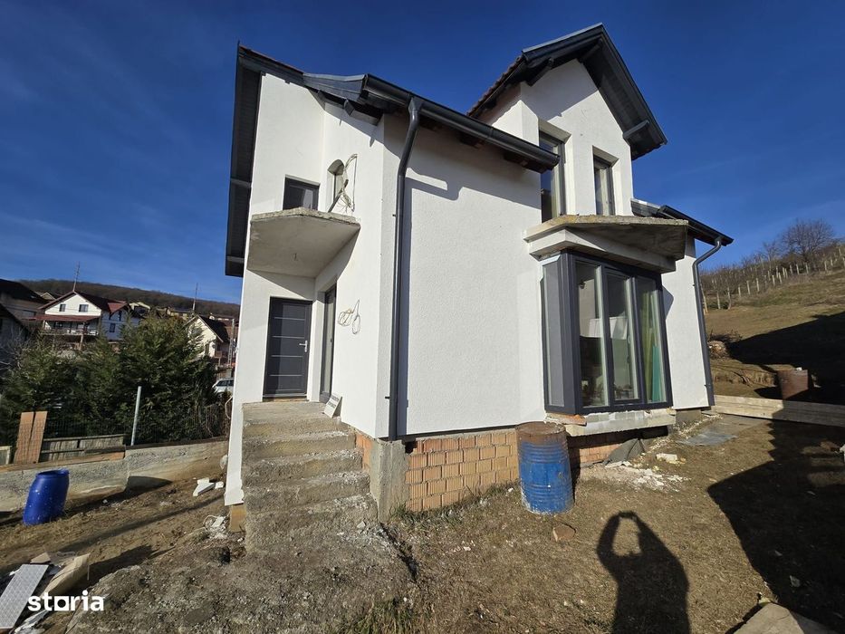 Casa 4 camere, 2 bai, 1.000 mp teren, 0% comision