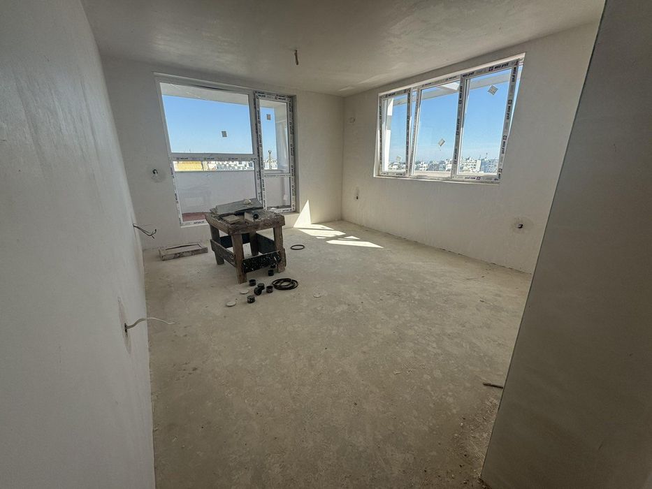 Продава се Тристаен апартамент в Бургас, Център - 88 кв.м за 898 €/кв.м - Снимка #4