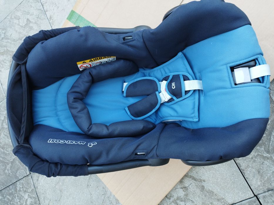 Scaun auto copii scoica Maxi Cosi Citi foarte usoara stare perfecta
