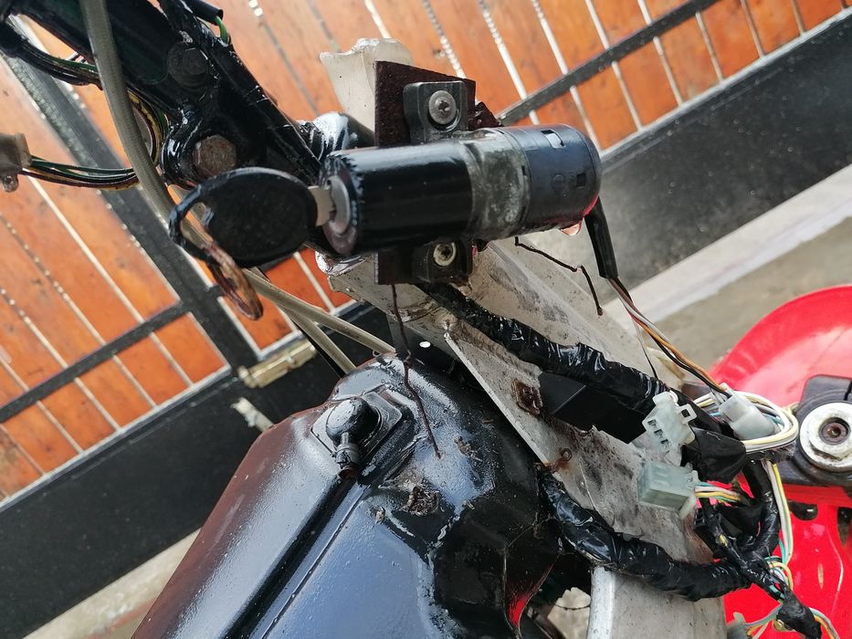 Cadru Derbi GP1 înscris