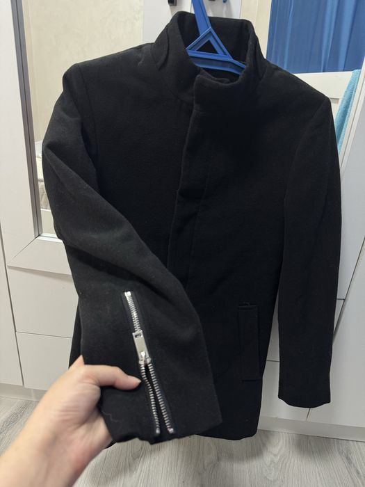 пальто мужской почти новый