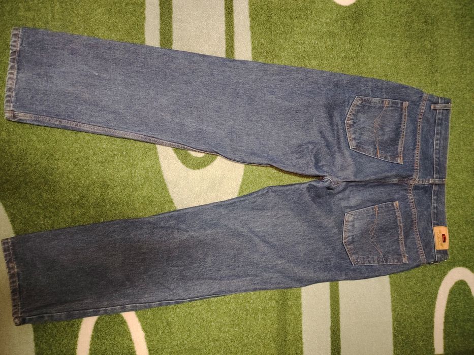 Мъжки прави дънки