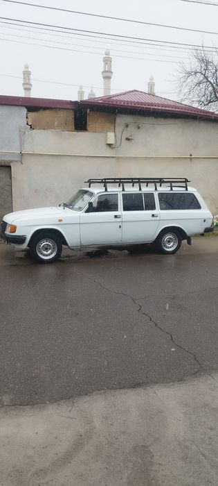 Volga sotiladi . Xolati yaxshi  1996 yil