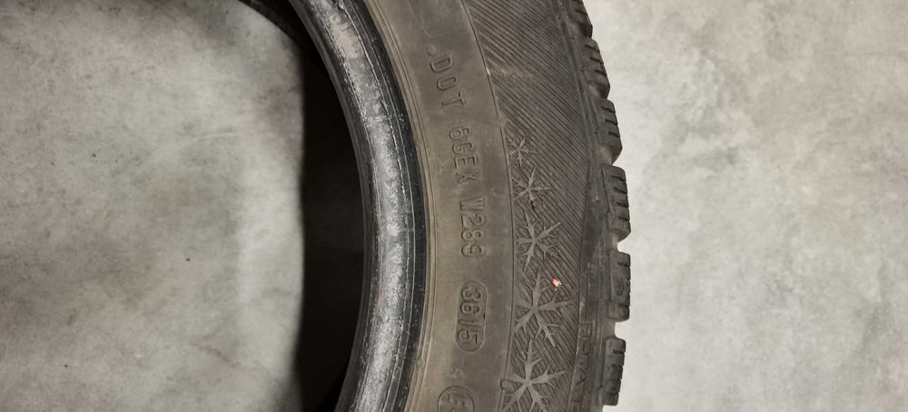 Продавам 4 броя зимни гуми 175/65/14 BARUM POLARIS 3