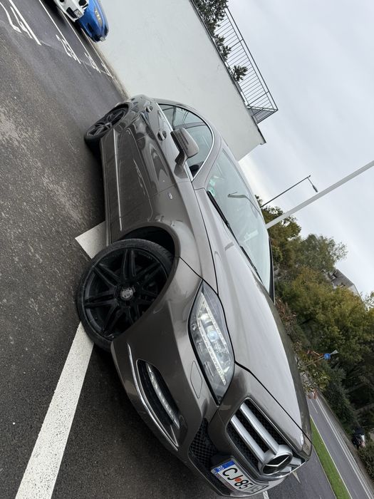 Vând Mercedes Cls w218