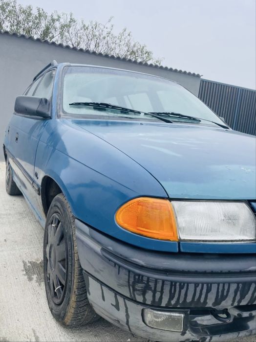 Piese auto originale Opel Astra F 1.6i C16NZ 1997 FWD Combi