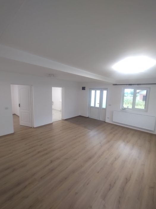 Vand casa la cheie