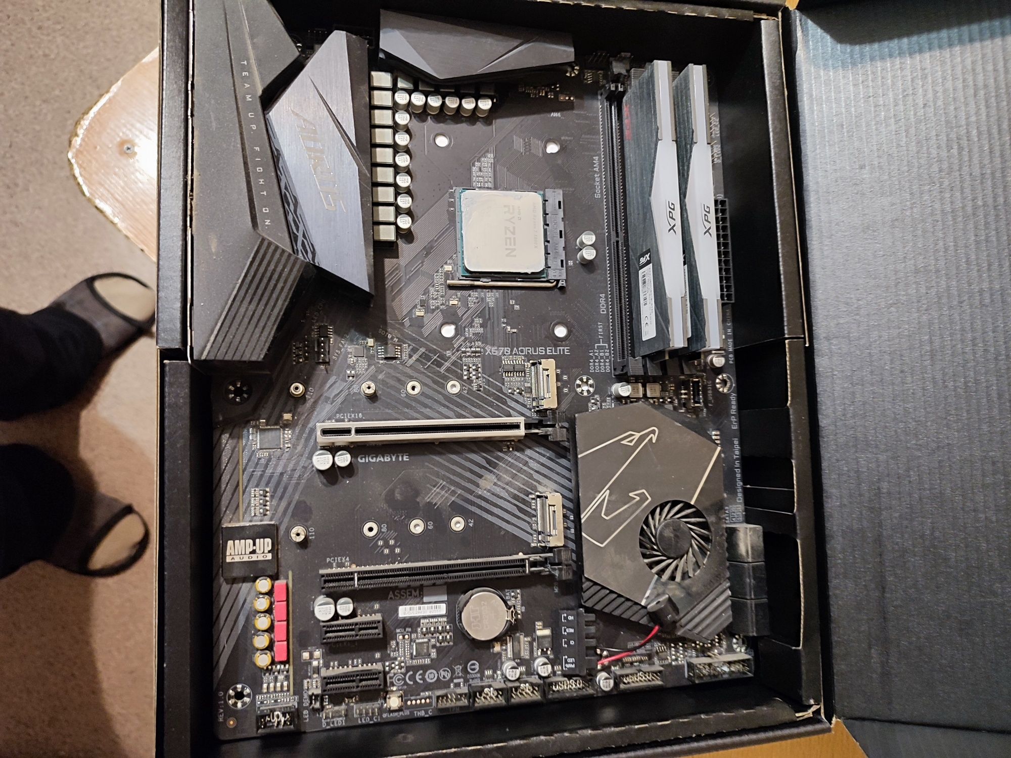 AORUS X570 elite